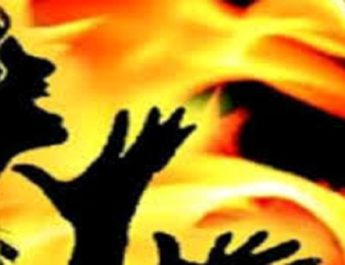 कोर्ट जा रही युवती को मिट्टी का तेल छिड़ककर जलाया, हालत गंभीर 3 Hello Uttarakhand News »