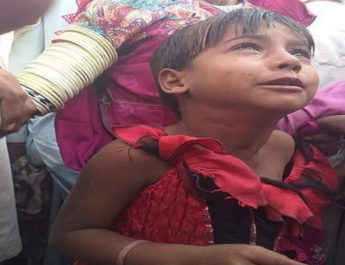 पकिस्तान में दुकान के आगे गाड़ी खड़े करने पर बच्चे समेत हिन्दू परिवार की जमकर पिटाई 4 Hello Uttarakhand News »