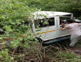 दर्दनाक हादसा: टिहरी में खाई में गिरी सूमो, एक की मौत, 6 घायल 4 Hello Uttarakhand News »