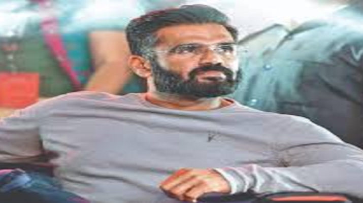 कश्मीर के मुद्दे को लेकर ये बोले सुनील शेट्ठी... 1 कश्मीर के मुद्दे को लेकर ये बोले सुनील शेट्ठी... 1 Hello Uttarakhand News »