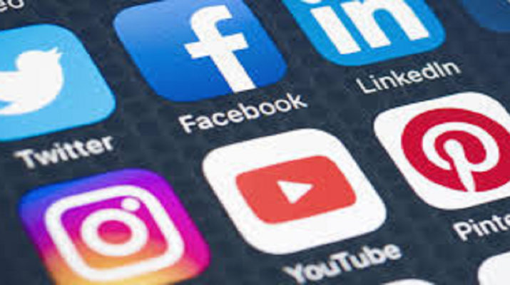 चुनाव के समय मंत्रियों के सोशल मीडिया पर लगे रोक! 1 Hello Uttarakhand News »