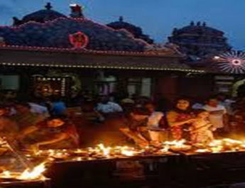 वाराणसी में गंगा किनारे भव्य आरती के साथ हुआ नए साल का शुभारंभ 2 Hello Uttarakhand News &raquo;