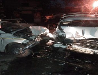 दो वाहनों की जबरदस्त भिडंत, आठ लोग गंभीर रूप से घायल 2 Hello Uttarakhand News »