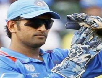 टीम इंडिया में अब नहीं दिखेंगे धोनी! BCCI ने सेंट्रल कॉन्ट्रैक्ट से किया बाहर, भड़के फैन्स 2 Hello Uttarakhand News »