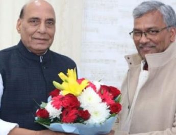 रक्षा मंत्री राजनाथ से मिले सीएम त्रिवेंद्र, सरहद से लापता जवान की वापसी का किया अनुरोध 3 Hello Uttarakhand News »