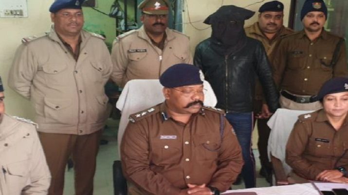 उत्तराखंड: Amazon स्टोर में हुई 12 लाख की चोरी का खुलासा, कर्मी ही निकला मास्टरमाइंड 1 Hello Uttarakhand News »