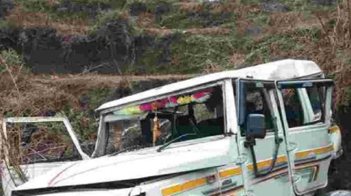 चमोली: अनियंत्रित होकर खाई में गिरा वाहन, 2 की मौत, 2 घायल 1 Hello Uttarakhand News »