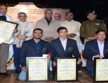 उत्तराखंड: ओलंपियन मनीष व पैरालंपिक खिलाड़ी मनोज को देवभूमि खेल रत्न 2 Hello Uttarakhand News &raquo;