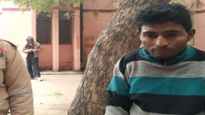 शर्मनाक: 9 साल की मासूम से रेप, दरिंदगी के बाद खून से लथपथ बच्ची किसी तरह पहुंची घर 1 शर्मनाक: 9 साल की मासूम से रेप, दरिंदगी के बाद खून से लथपथ बच्ची किसी तरह पहुंची घर 1 Hello Uttarakhand News »