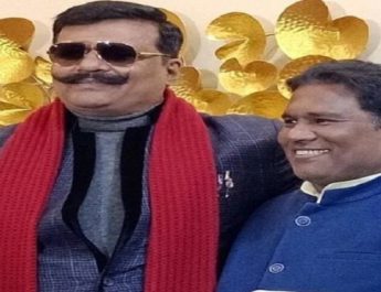 उत्तराखंड: नए साल पर भाजपा विधायक चैंपियन-कर्णवाल की दुश्मनी ख़त्म, मुकदमे भी वापस 2 Hello Uttarakhand News »