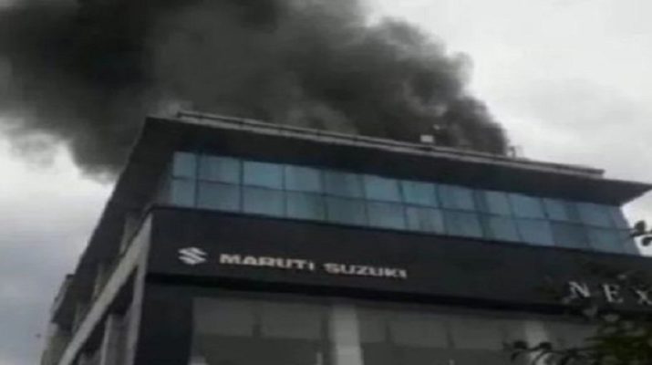 देहरादून: कार शो रूम में लगी भीषण आग, मची अफरा-तफरी, लाखों का नुकसान 1 देहरादून: कार शो रूम में लगी भीषण आग, मची अफरा-तफरी, लाखों का नुकसान 1 Hello Uttarakhand News »