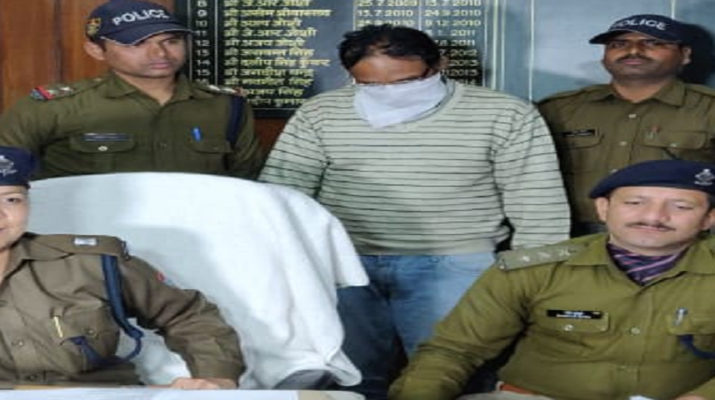 फ़िल्मी अंदाज़ में अभियुक्त ने की ठगी,फोन पर खुद को बताया मालिक,लाखों की चैन लेकर फरार 1 Hello Uttarakhand News »