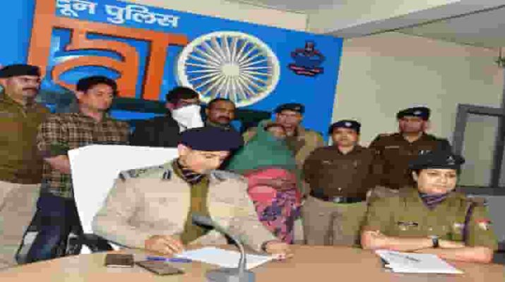 तांत्रिक से मिलाने के बहाने बुजुर्ग की जंगल में की हत्या, लूटा लाखों का सामान, गिरफ्तार 1 Hello Uttarakhand News »