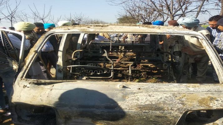 स्कूल वैन में आग लगने से 4 बच्चों की जलकर मौत, ड्राइवर जख्मी 1 Hello Uttarakhand News »