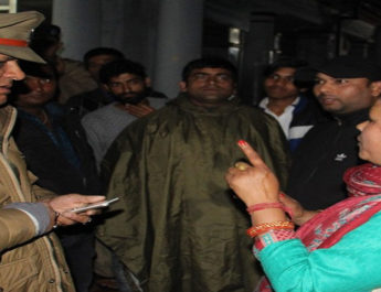 दून महिला अस्पताल में डॉक्टरों व कर्मचारियों के साथ हुई मारपीट 4 Hello Uttarakhand News »