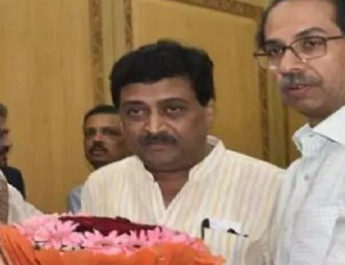 अपनी जान पर खेलकर तिरंगे को आग से बचाने वाले कर्मचारी को CM ठाकरे ने किया सम्मानित 4 Hello Uttarakhand News »