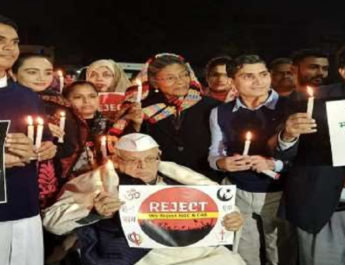 यूपी के पूर्व राज्यपाल अजीज कुरैशी के खिलाफ एफआइआर दर्ज, ये है वजह 4 Hello Uttarakhand News »