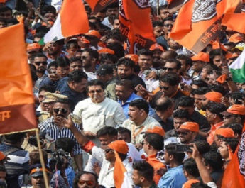 पाकिस्तानी-बांग्लादेशी मुस्लिमों को देश से बाहर निकालने की मांग को लेकर MNS की गांधी मैदान में हुई रैली, 2 Hello Uttarakhand News »