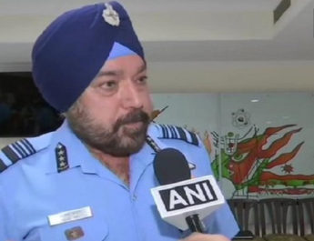 भारतीय वायुसेना का परमाणु हमले की धमकी पर पकिस्तान को करारा जवाब, कहा- हमारे पास... 2 Hello Uttarakhand News »