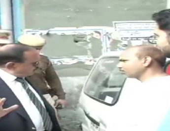 दिल्ली हिंसा: पीएम ने हिंसा को रोकने की जिम्मेदारी दी अजित डोभाल को 2 Hello Uttarakhand News »