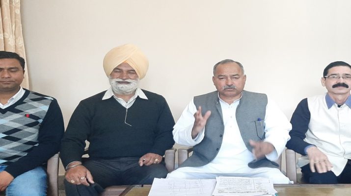 कृषि के फर्जी आंकड़ों के आधार पर बढ़ाई जा रही जीडीपी एवं प्रति व्यक्ति आय-रघुनाथ सिंह नेगी 1 Hello Uttarakhand News »