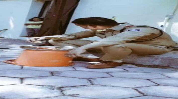 इस देशभक्त को सलाम 1 इस देशभक्त को सलाम 1 Hello Uttarakhand News »