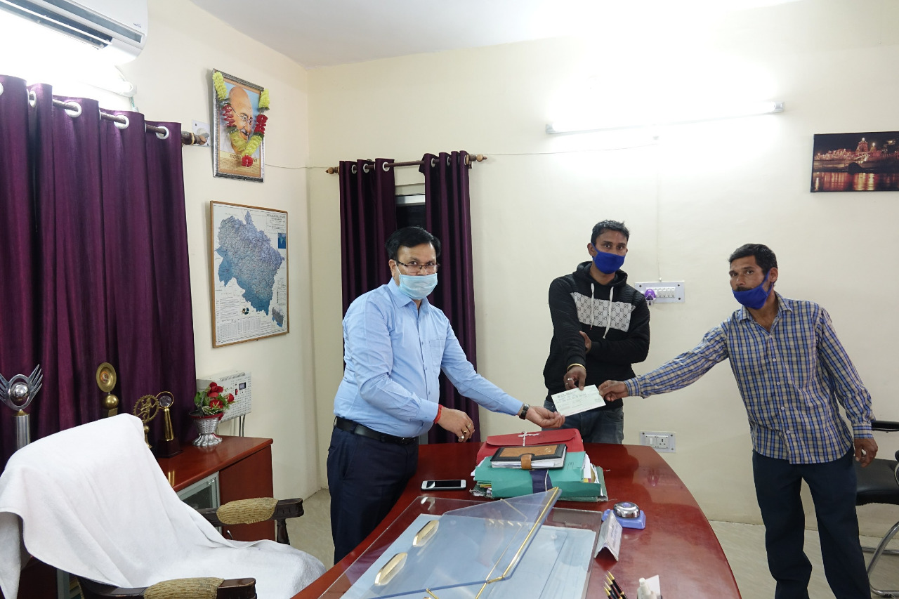 जिलाधिकारी के निर्दैश पर जनपद बागेश्वर में विभिन्न विभागों व समाजसेवी संस्थाओं की परस्पर कार्ययोजनाऐं 2 Hello Uttarakhand News »