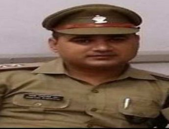 थानाध्यक्ष एवं एसपीओ को किया गया कोरोना वारियर से सम्मानित 2 Hello Uttarakhand News »