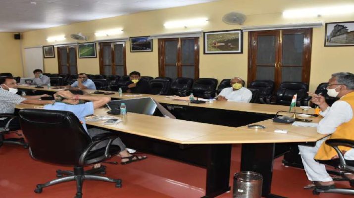 प्रातः 07ः00 बजे से सांय 07ः00 बजे तक अब खुलेंगे बाजार - मुख्यमंत्री ने दिए निर्देश 1 Hello Uttarakhand News »