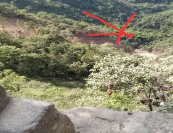 पिथौरागढ़ के एन एच मोटर मार्ग पर हुआ सड़क हादसा, हादसे में एक व्यक्ति की हुई मौत 2 Hello Uttarakhand News »