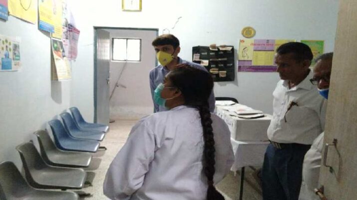 जिलाधिकारी मंगेश घिल्डियाल ने किया कंदीसोड तहसील व विकास खंड कार्यालय सीएचसी का किया औचक निरीक्षण, दिये यह निर्देश 6 Hello Uttarakhand News » Page 5 of 5