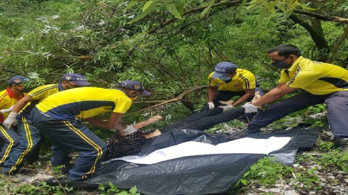 मसूरी किमाड़ी मोटर मार्ग के पास एक इंनोवा अनियंत्रित होकर 300 मीटर गहरी खाई में जा गिरी, 2 की मौत, 2 गंभीर घायल 1 Hello Uttarakhand News »