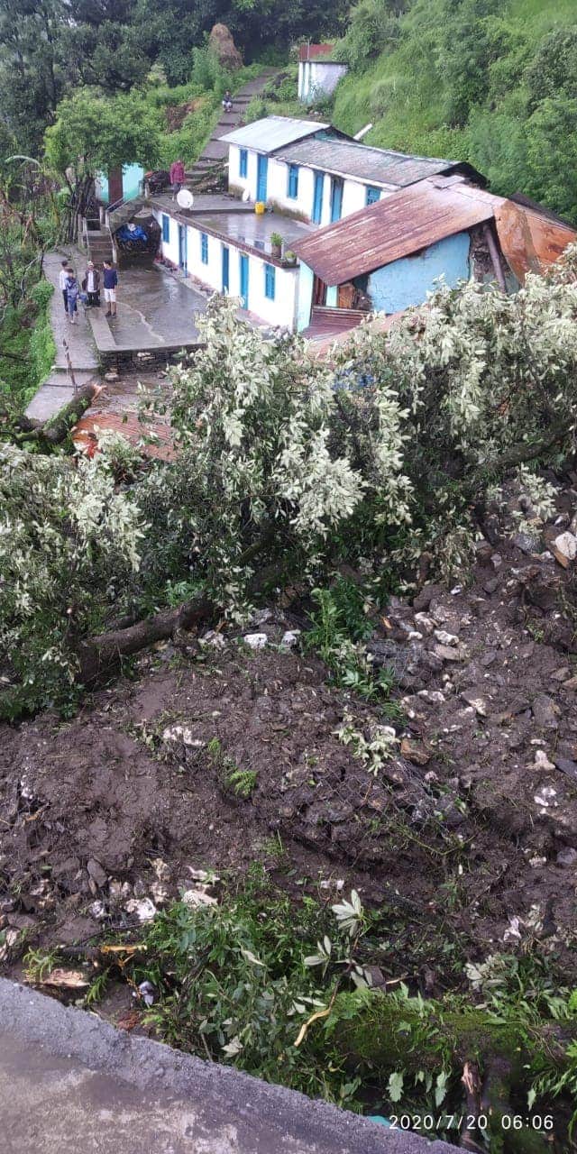 बड़ी खबर: पिथौरागढ़ के मुनस्यारी तहसील के दो स्थानों में फटा बादल, 3 लोगों की मौत, 5 ज़ख़्मी, 11 लोग लापता! 3 बड़ी खबर: पिथौरागढ़ के मुनस्यारी तहसील के दो स्थानों में फटा बादल, 3 लोगों की मौत, 5 ज़ख़्मी, 11 लोग लापता! 3 Hello Uttarakhand News »