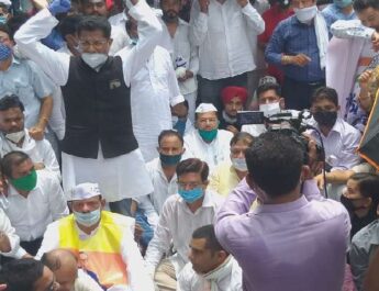 राजभवन घेराव को लेकर कांग्रेस प्रदेश अध्यक्ष प्रीतम सिंह, पूर्व मुख्यमंत्री हरीश रावत व कांग्रेस के लगभग 150- 200 कार्यकर्ताओं पर अभियोग पंजीकृत 4 Hello Uttarakhand News »