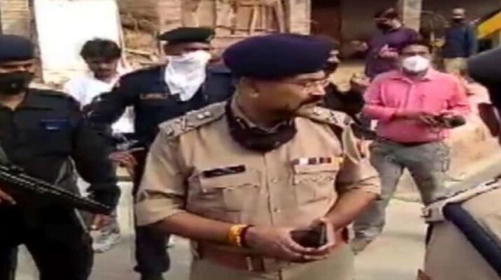 कानपुर: DSP सहित आठ पुलिसकर्मी शहीद, बदमाशों ने घर की छत से घात लगाकर किया पुलिस टीम पर हमला 1 Hello Uttarakhand News »