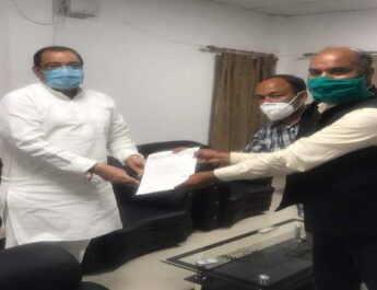 उत्तराखंड ट्रांसपोर्ट यूनियन (टैक्सी, maixi) के प्रतिनिधि मंडल ने की परिवहन मंत्री यशपाल आर्य से मुलाकात, अपनी समस्याओं को लेकर दिया ज्ञापन 2 Hello Uttarakhand News »