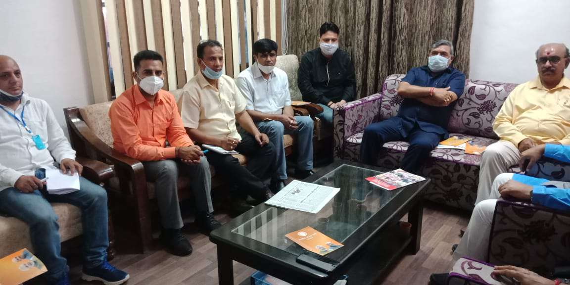 आने वाले चुनाव में मीडिया व सोशल मीडिया की महत्वपूर्ण भूमिका - भाजपा राष्ट्रीय उपाध्यक्ष व उत्तराखंड प्रभारी श्याम जाजू 2 आने वाले चुनाव में मीडिया व सोशल मीडिया की महत्वपूर्ण भूमिका - भाजपा राष्ट्रीय उपाध्यक्ष व उत्तराखंड प्रभारी श्याम जाजू 2 Hello Uttarakhand News »