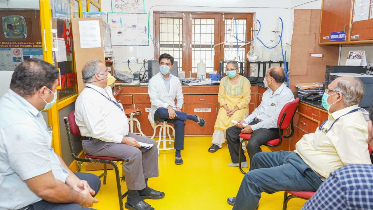 महंत इन्दिरेश अस्पताल में कोविड-19 मरीजों के लिए 120 बैड अब आरक्षित 2 महंत इन्दिरेश अस्पताल में कोविड-19 मरीजों के लिए 120 बैड अब आरक्षित 2 Hello Uttarakhand News »