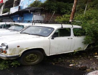 उत्तराखंड की टैक्सियां अब मालिकों का सहारा छोड़ - लौकी, कद्दू की बेल के सहारे, उग्र आंदोलन की चेतावनी 2 Hello Uttarakhand News »