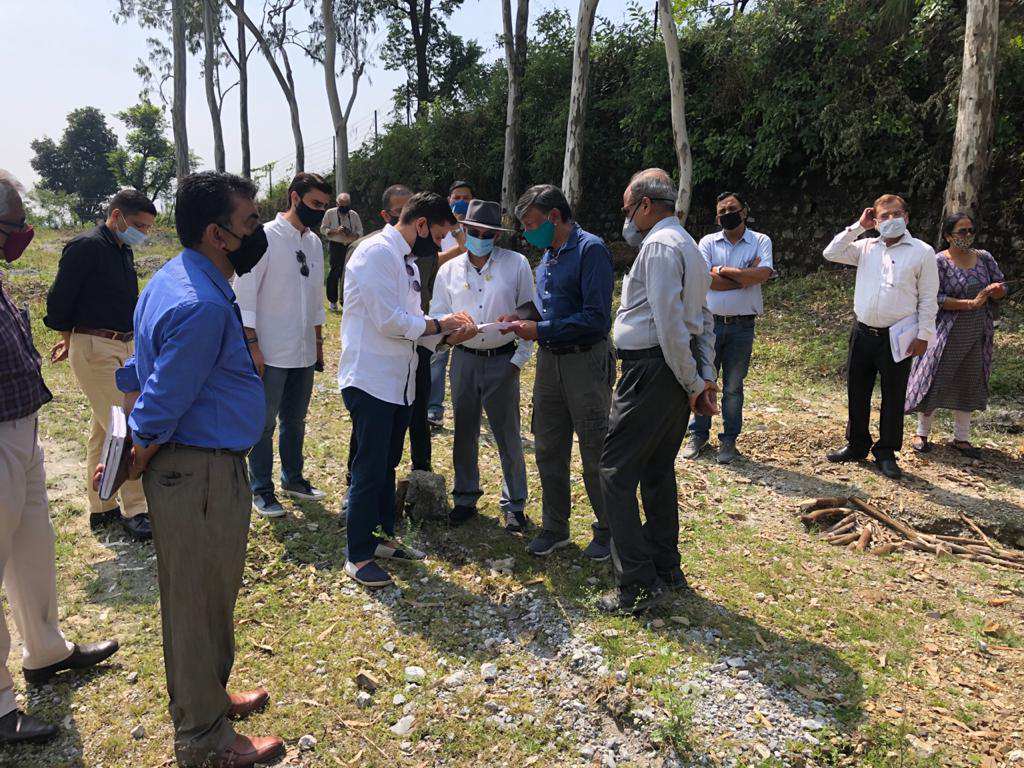 देहरादून मसूरी रोपवे परियोजना की भूमि चिन्हीकरण का कार्य हुआ आरंभ, सचिव पर्यटन ने देहरादून मसूरी रोपवे साइट व हाथीपांव स्थित जॉर्ज एवरेस्ट का किया निरीक्षण 2 Hello Uttarakhand News »