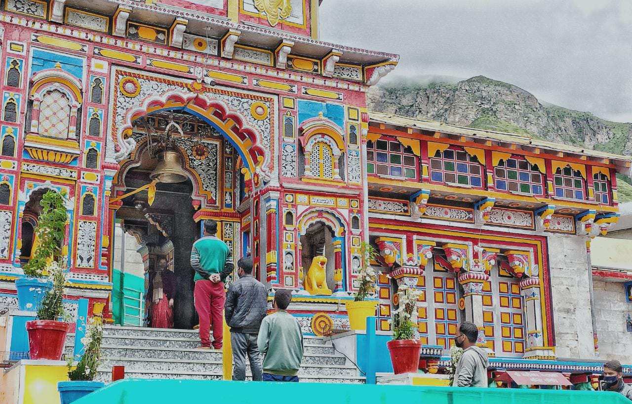 चारधाम यात्रा: कोरोना निगेटिव जांच रिपोर्ट की बाध्यता समाप्त होने के बाद ई पास की संख्या बढ़ - चारधाम देवस्थानम् प्रबंधन बोर्ड 4 चारधाम यात्रा: कोरोना निगेटिव जांच रिपोर्ट की बाध्यता समाप्त होने के बाद ई पास की संख्या बढ़ - चारधाम देवस्थानम् प्रबंधन बोर्ड 4 Hello Uttarakhand News »