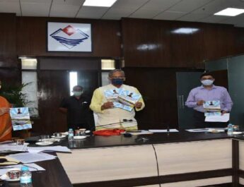 मुख्यमंत्री सौर ऊर्जा स्वरोजगार योजना शुरू, सोलर फार्मिंग से मिलेगा स्वरोजगार, मुख्यमंत्री त्रिवेन्द्र सिंह रावत ने योजना का किया शुभारम्भ 2 Hello Uttarakhand News »