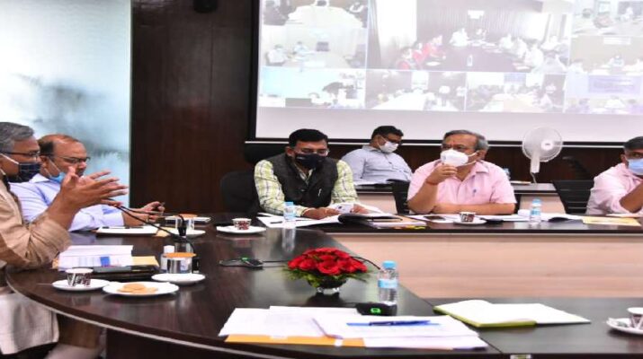 उत्तराखण्ड के उत्पादों का अम्ब्रेला ब्रांड बनाया जाएगा, ग्रोथ सेंटर लक्ष्य निर्धारित कर काम करें-मुख्यमंत्री त्रिवेन्द्र सिंह रावत 1 उत्तराखण्ड के उत्पादों का अम्ब्रेला ब्रांड बनाया जाएगा, ग्रोथ सेंटर लक्ष्य निर्धारित कर काम करें-मुख्यमंत्री त्रिवेन्द्र सिंह रावत 1 Hello Uttarakhand News »