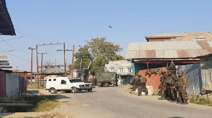 Kashmir: Three LeT militants killed in Pulwama,This group was involved in attack on CRPF at Pulwama yesterday: IGP Kashmir 1 Hello Uttarakhand News »