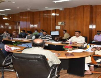 जल जीवन मिशन: इस वर्ष दिसम्बर अन्त तक सभी स्कूलों एवं आंगनबाड़ी केन्द्रों में पेयजल की उपलब्धता का टारेगट पूर्ण किया जाय-मुख्यमंत्री  त्रिवेन्द्र सिंह रावत 4 Hello Uttarakhand News »