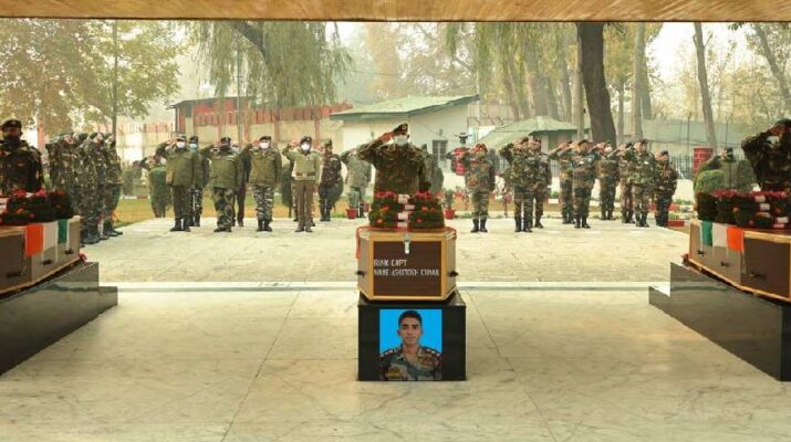 Jammu & Kashmir: Army paid tribute to Captain Ashutosh Kumar, Havildar CH Parveen Kumar and Sepoy Ryada Maheshwar who made the supreme sacrifice on 08 November 1 Hello Uttarakhand News »