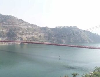 टिहरी: मुख्यमंत्री त्रिवेंद्र सिंह रावत ने डोभरा चांठी भारी वाहन झूला पुल का किया लोकार्पण 4 Hello Uttarakhand News »