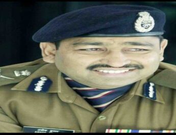 प्रदेश में न तो कोई मेरा भाई है, न कोई मेरा ख़ास है, और न ही यहाँ कोई मेरा रिश्तेदार- डीजीपी अशोक कुमार, देखें क्या कुछ और कहा डीजीपी ने 4 Hello Uttarakhand News »
