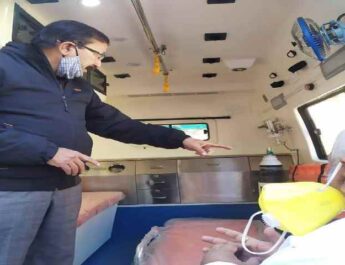 उत्तरकाशी: एनटीपीसी ने मरीजों को आपातकालीन सेवाएं के लिए जिला अस्पताल को दी नई एंबुलेंस 2 Hello Uttarakhand News »