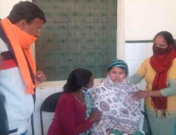 पिथौरागढ़ चांडक क्षेत्र में घास काट रही महिला पर गुलदार का हमला, घायल को मुआवजा देने की मांग 3 Hello Uttarakhand News »